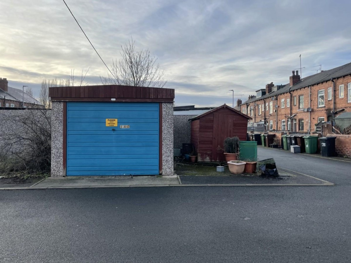 Lower Mickletown, Leeds