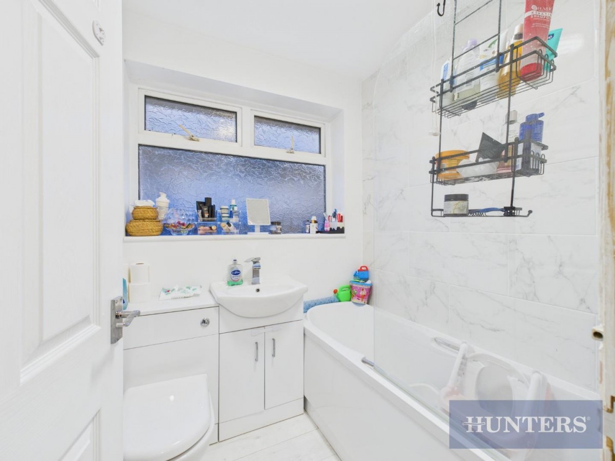 Sea View Drive, Scarborough