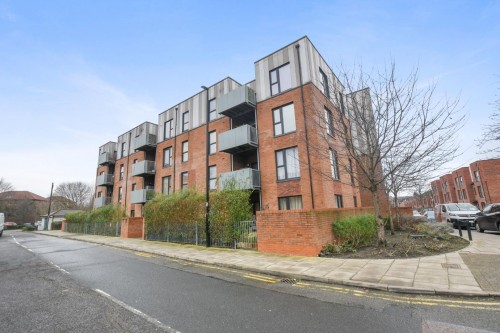 Melling Drive, Enfield, EN1