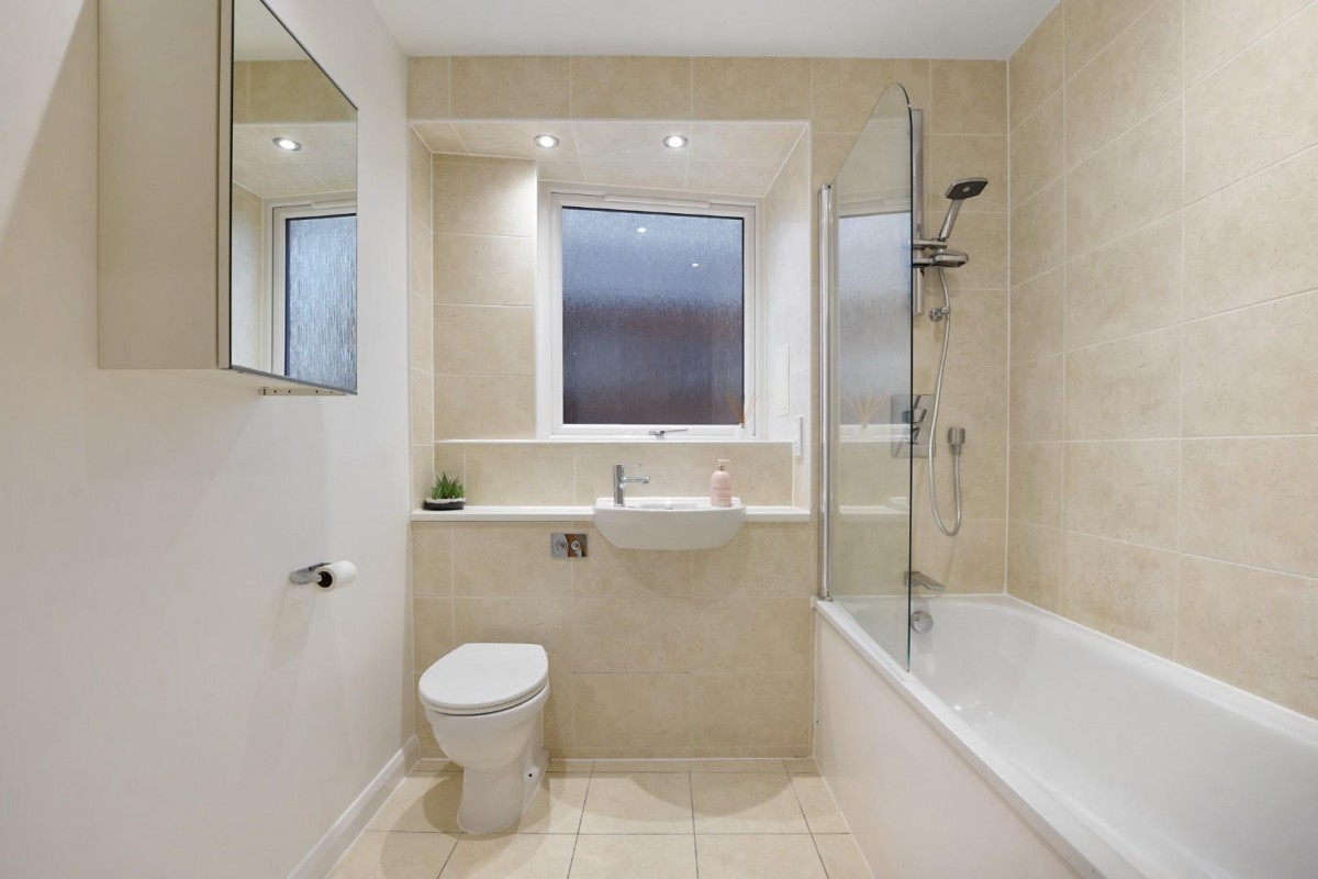 Melling Drive, Enfield, EN1