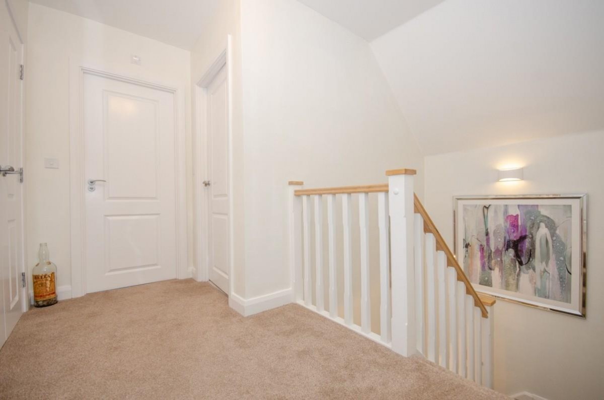 Richmond Grove, Mangotsfield, Bristol, BS16 9AN