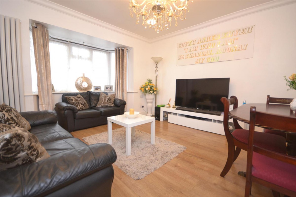 Salcombe Road, Reading, RG2 7LJ