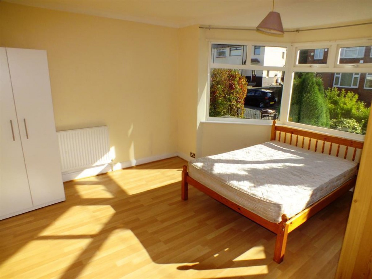 Upland Crescent, Oakwood, Leeds,LS8 2TB