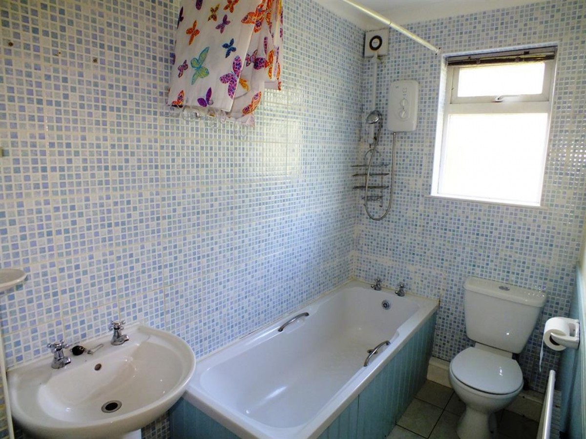 Upland Crescent, Oakwood, Leeds,LS8 2TB