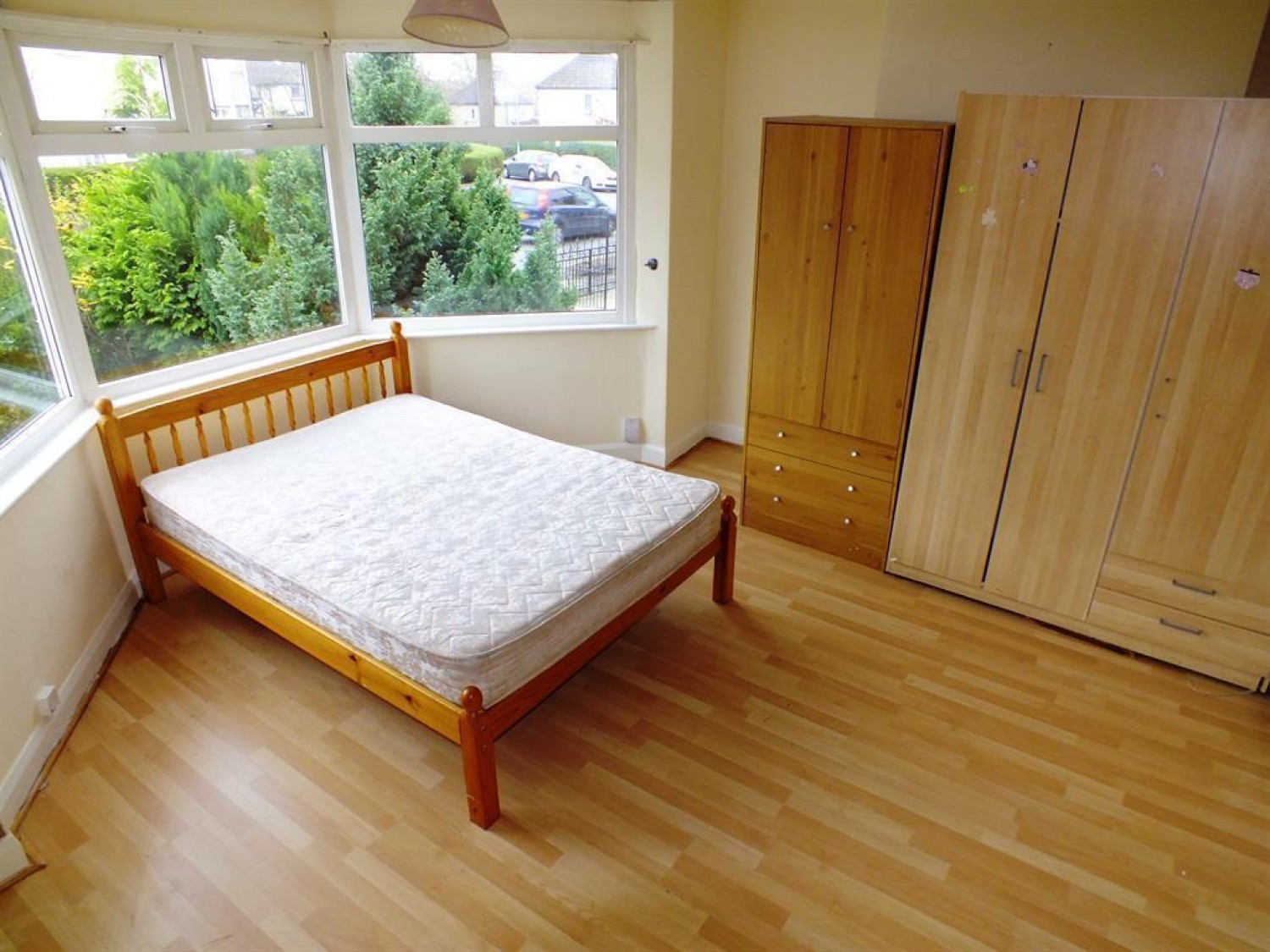 Upland Crescent, Oakwood, Leeds,LS8 2TB