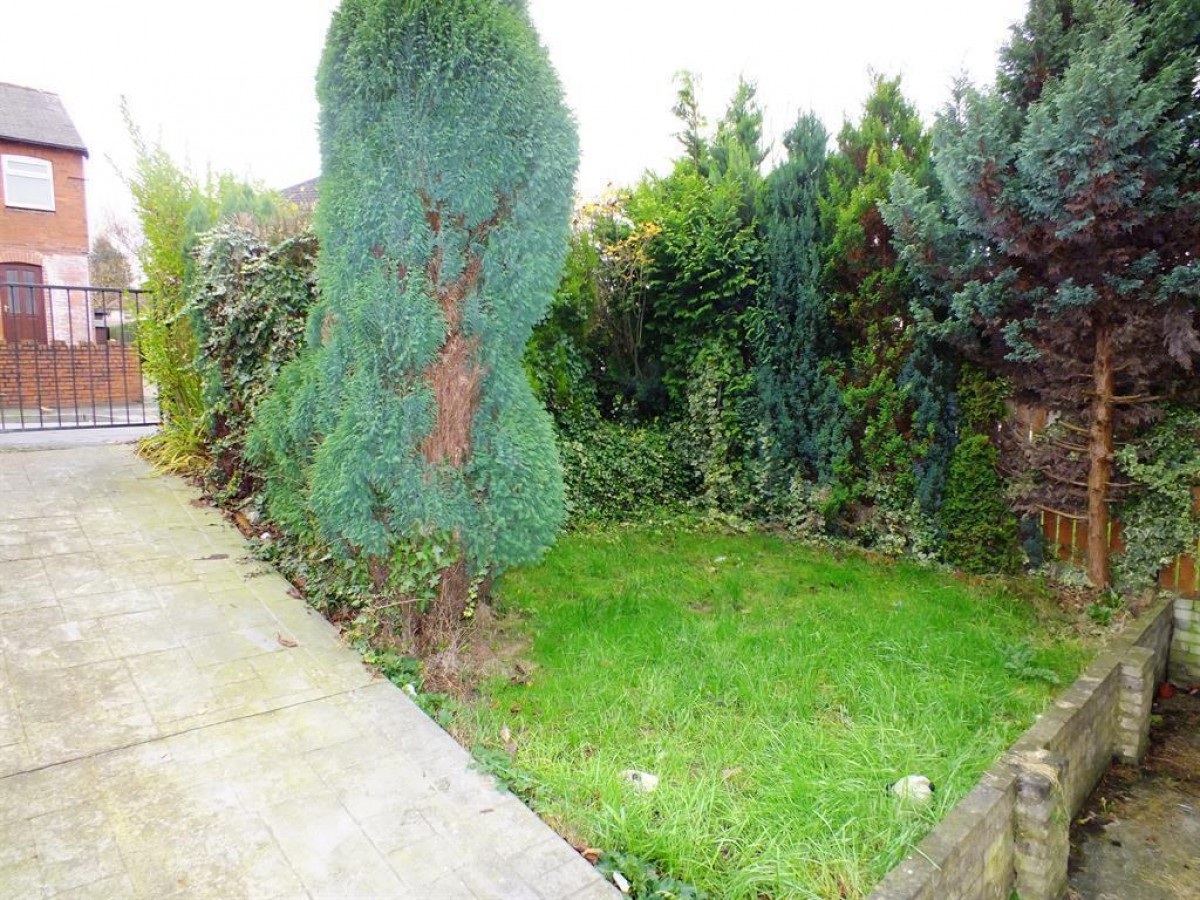 Upland Crescent, Oakwood, Leeds,LS8 2TB