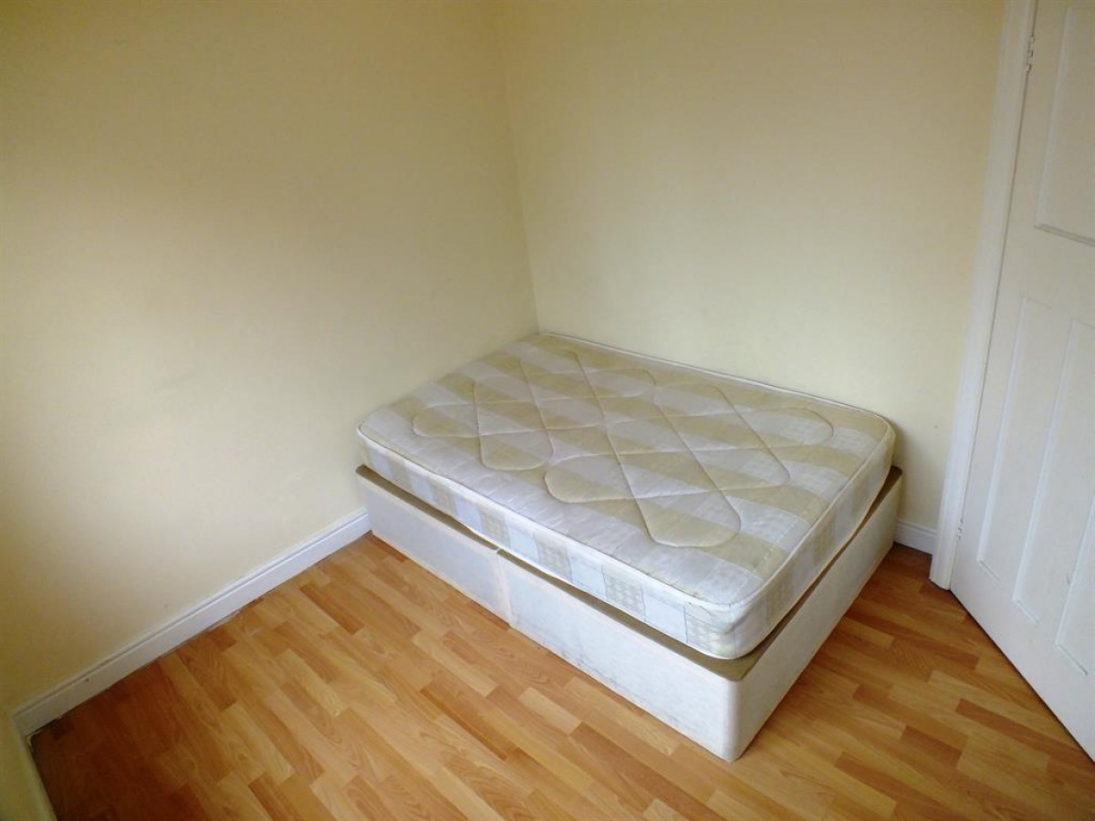 Upland Crescent, Oakwood, Leeds,LS8 2TB