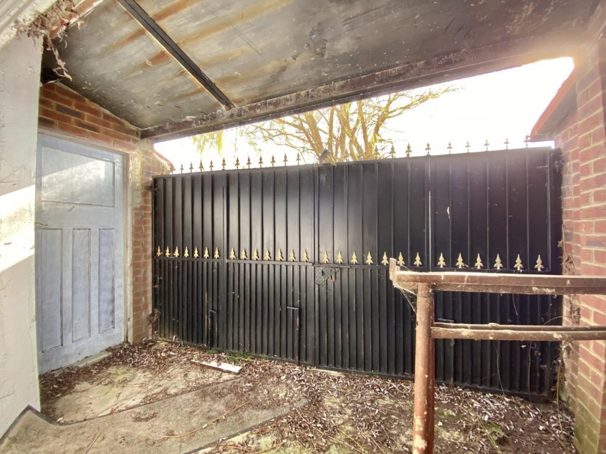 Ashford Avenue, Hayes, UB4 0NA