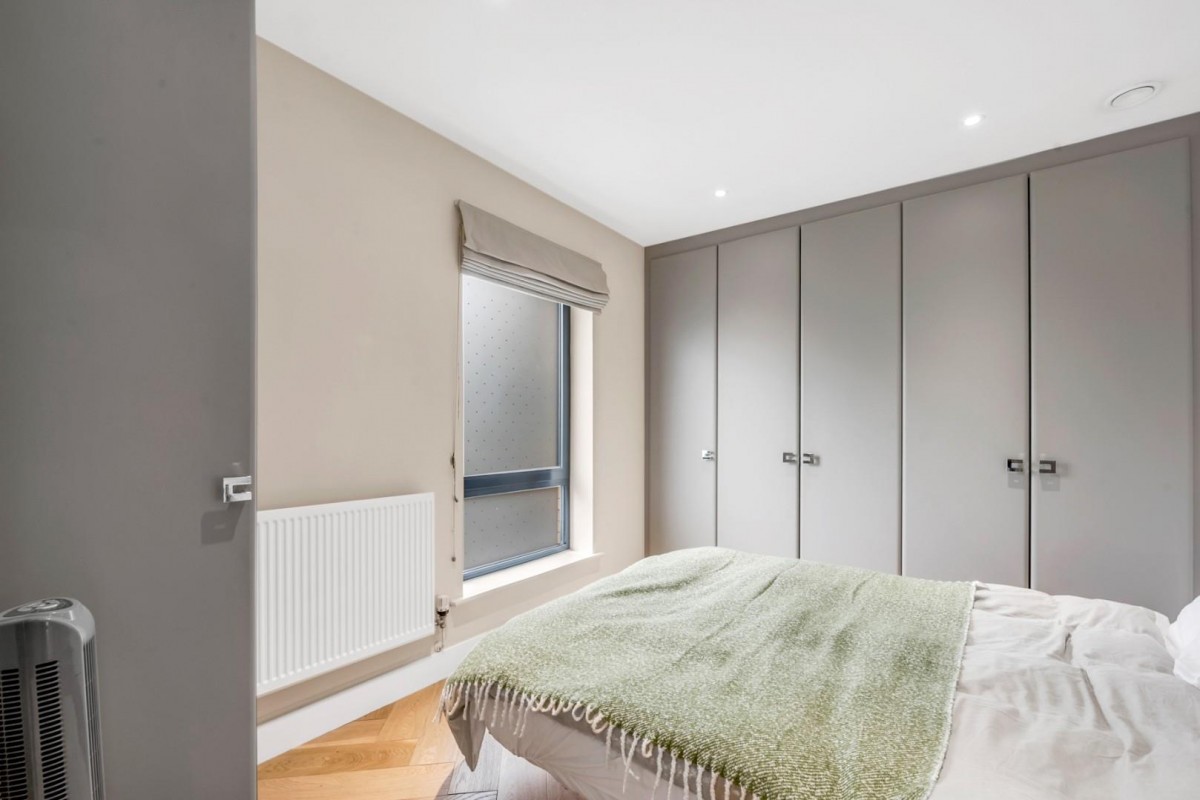 Barn Street, London, N16