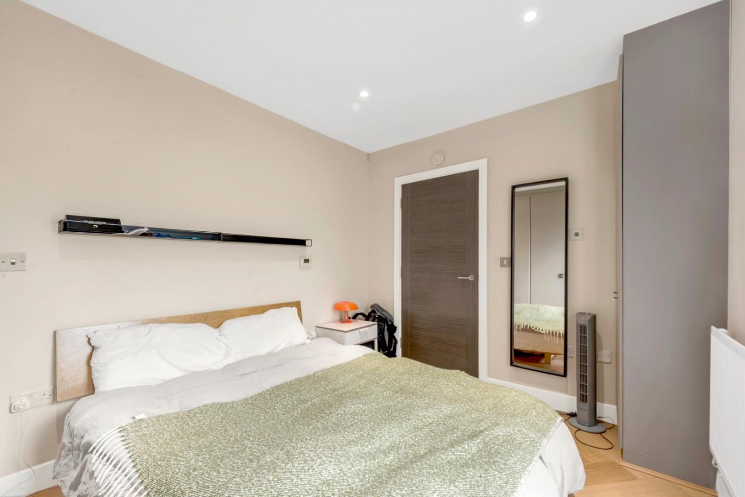 Barn Street, London, N16