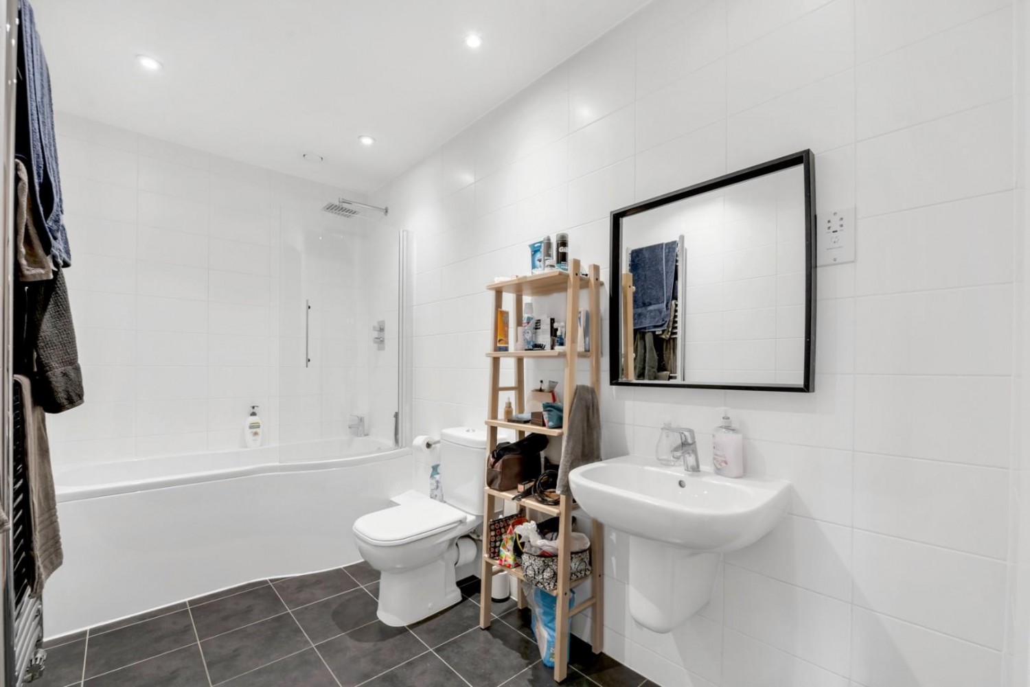 Barn Street, London, N16