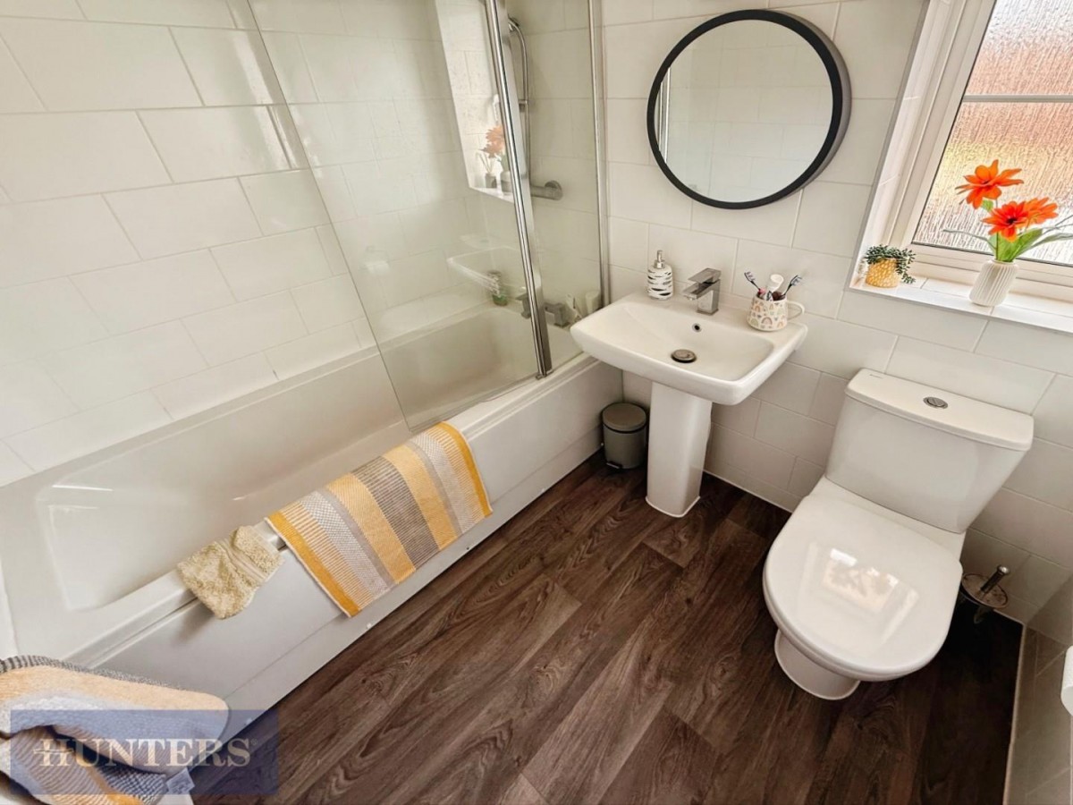 Finch Close, Alphington