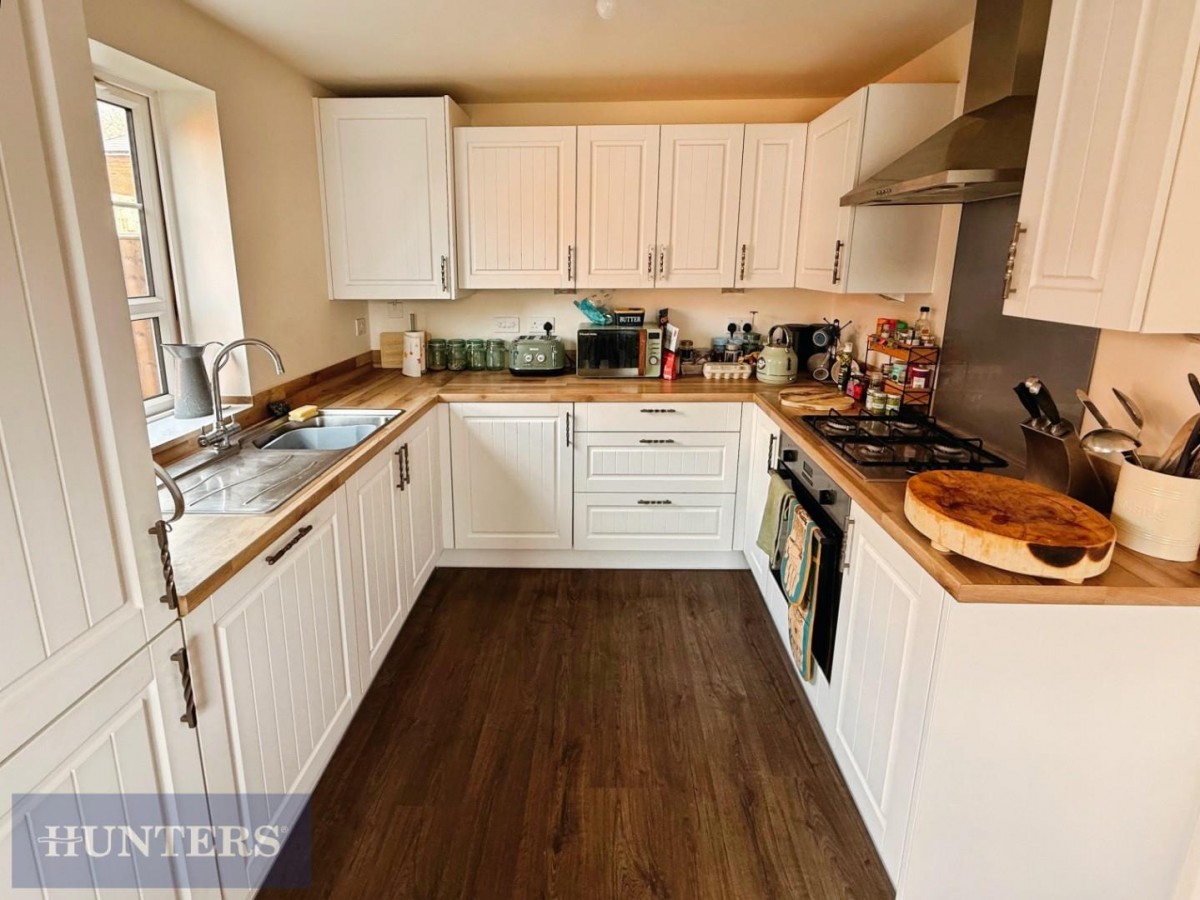 Finch Close, Alphington