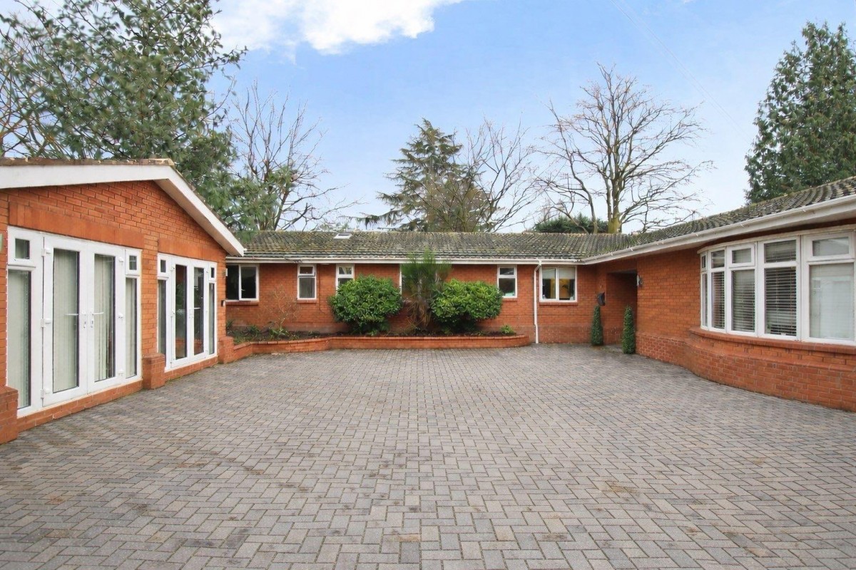 Beech Lawn, Kenilworth Road, Hampton-In-Arden, Solihull