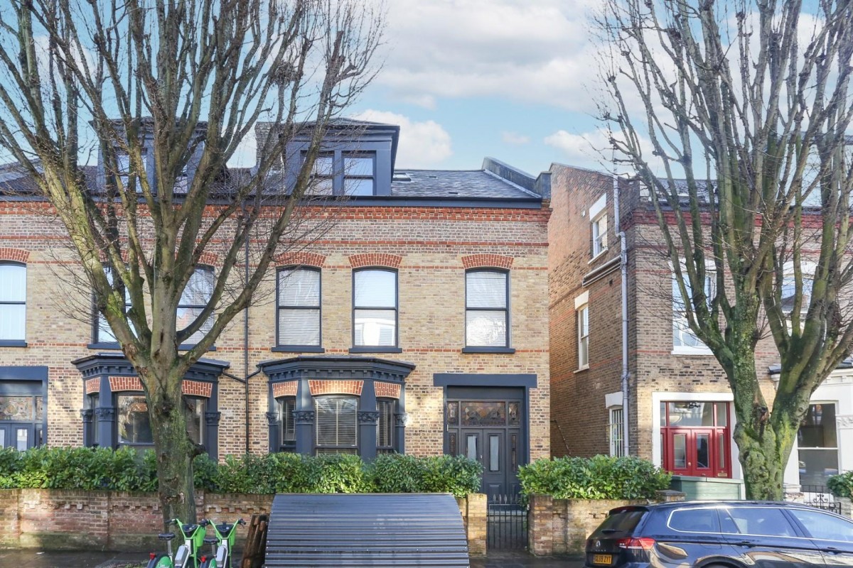 Adolphus Road, London, N4