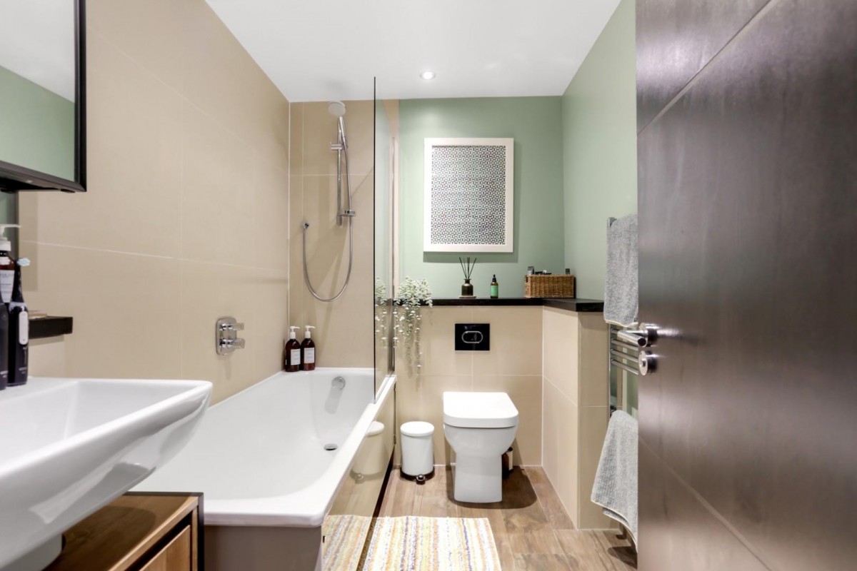 Adolphus Road, London, N4