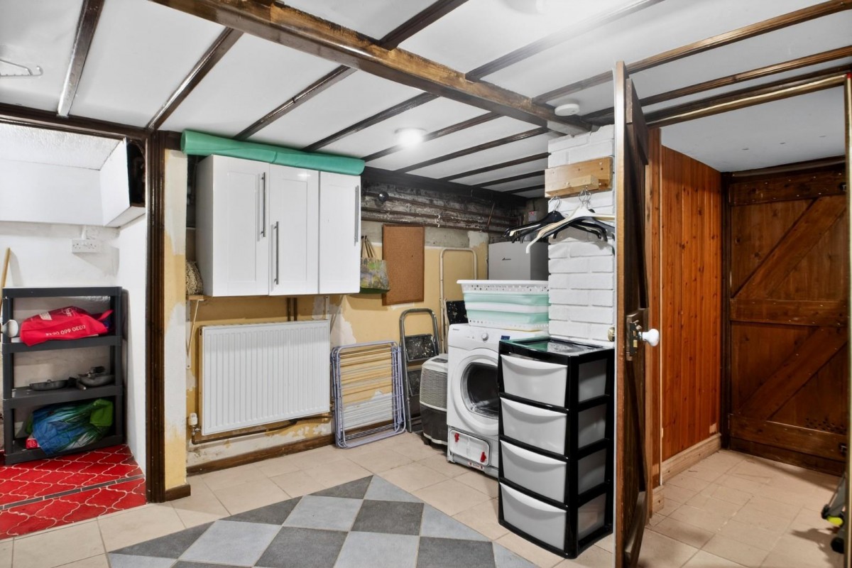 Carmires Avenue, Knaresborough