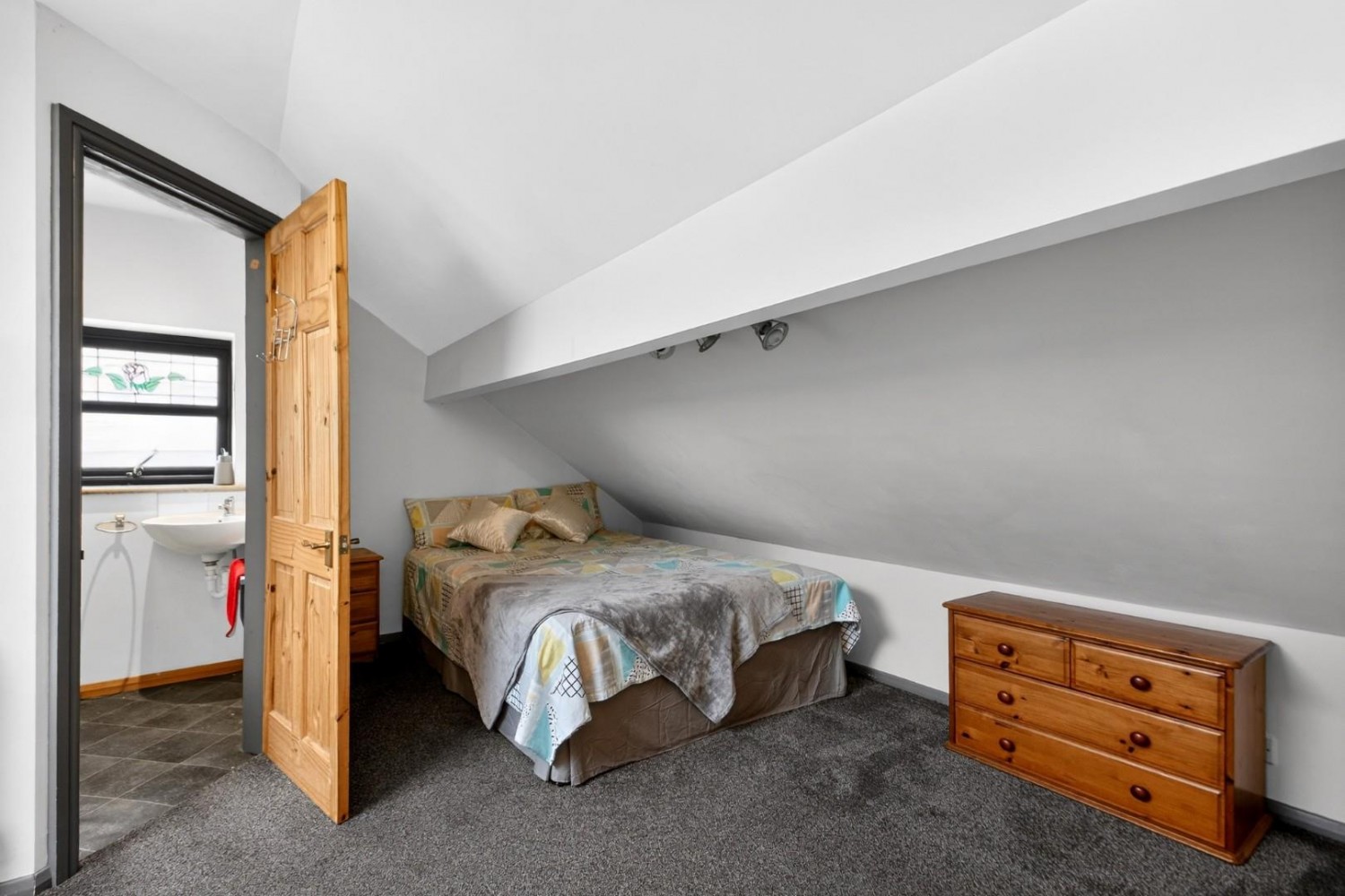 Carmires Avenue, Knaresborough