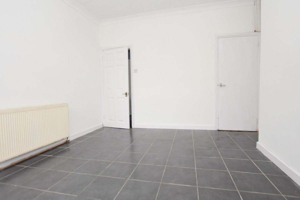 Higher Albert Street, Chesterfield, S41 7QE