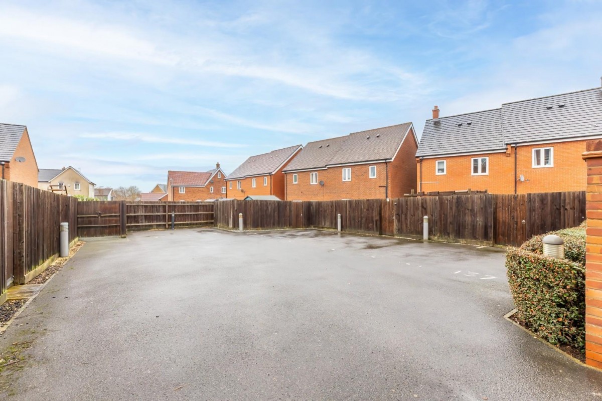 Campbell Lane, Pitstone