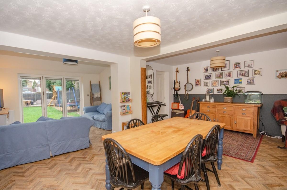 Park Road, Staple Hill, Bristol, BS16 5LQ