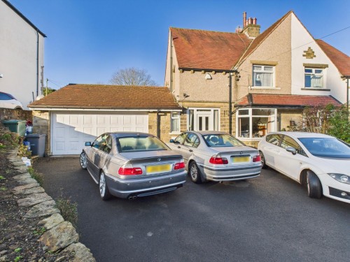 Ghyll Wood Drive, Bingley