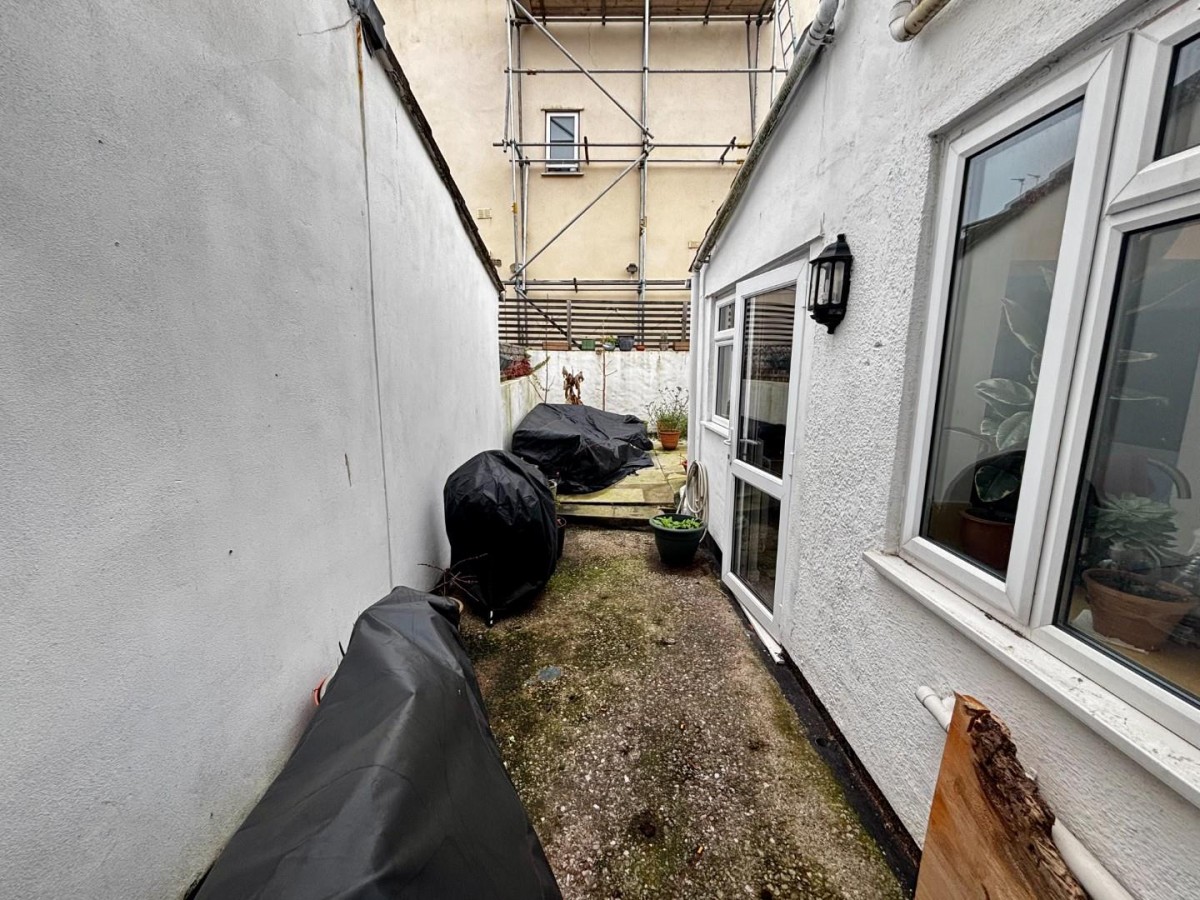 Chelsea Road, Easton, Bristol BS5 6AT