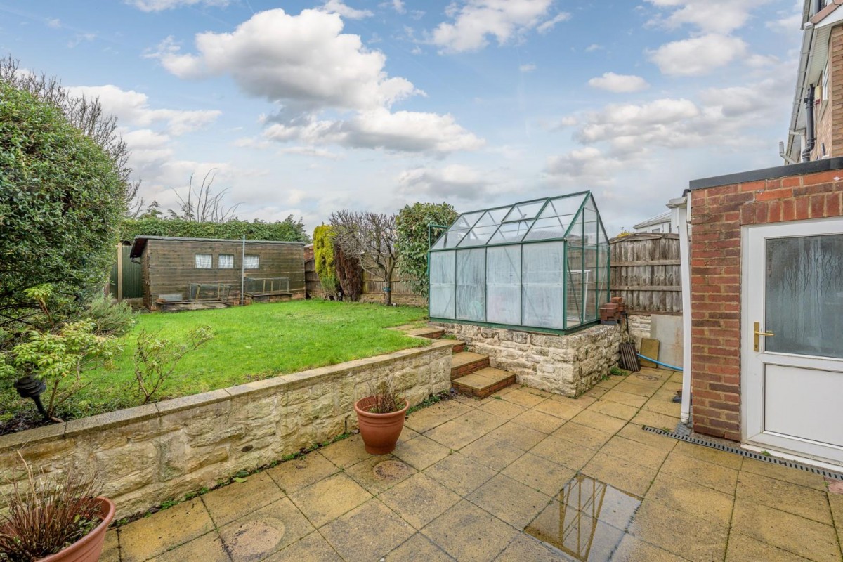 Longfellow Road, Dudley