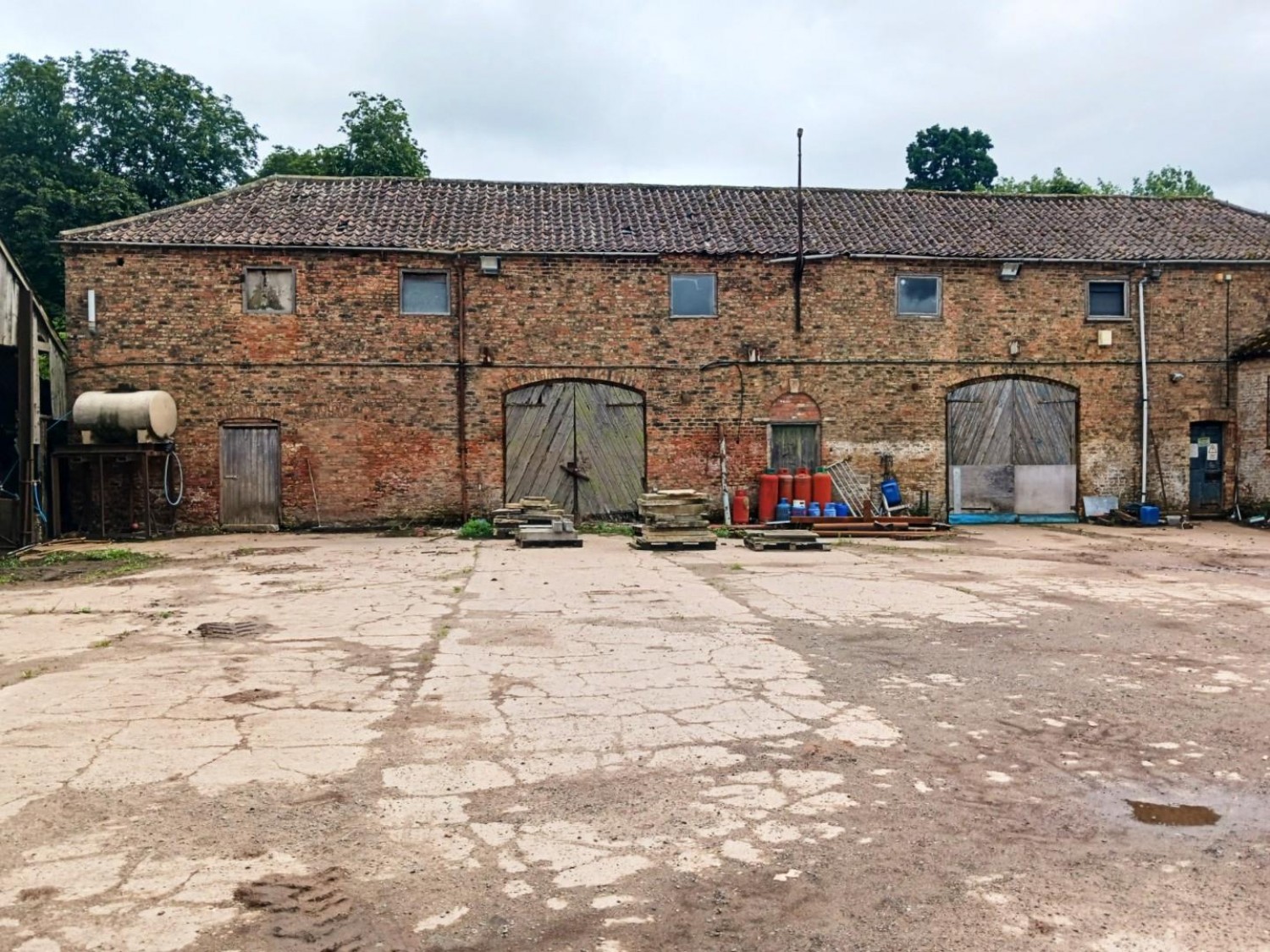 Land and Barn at Hall Farm, New Road, Holme-on-Spalding-Moor, York