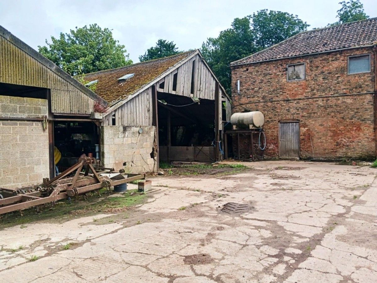 Land and Barn at Hall Farm, New Road, Holme-on-Spalding-Moor, York