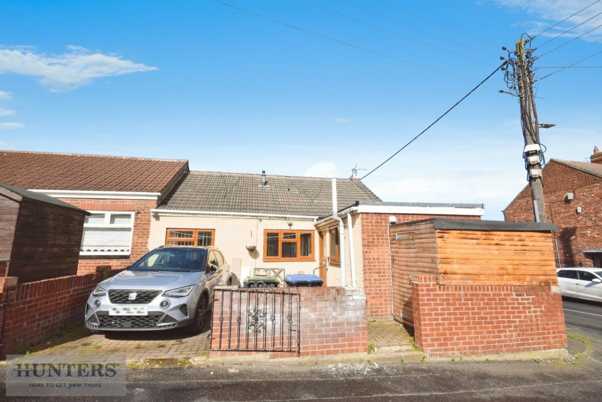 Dene Bank Avenue, Peterlee, County Durham, SR8 4SH