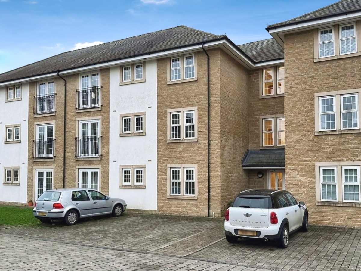 Escroft Court, Menston, LS29