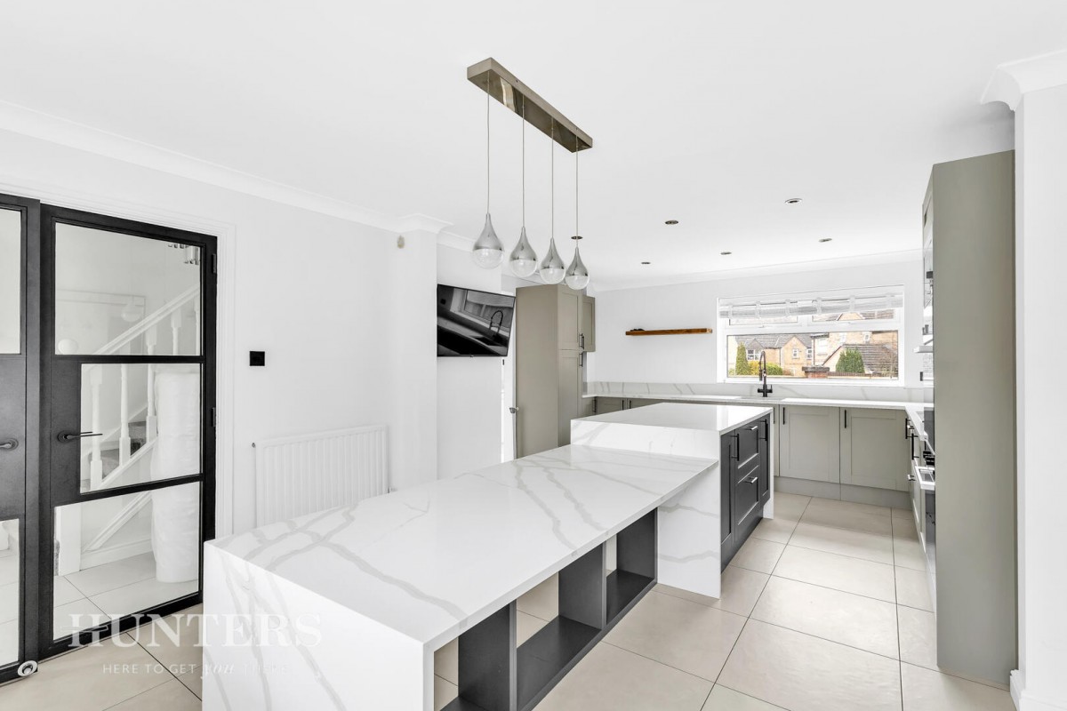 Reddyshore Brow, Littleborough, OL15 9PF