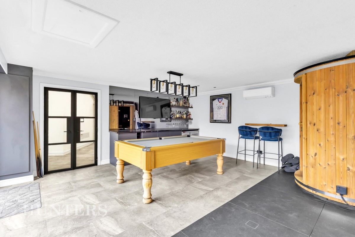 Reddyshore Brow, Littleborough, OL15 9PF