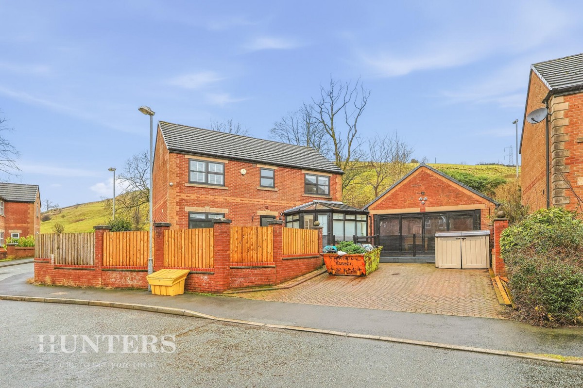 Reddyshore Brow, Littleborough, OL15 9PF