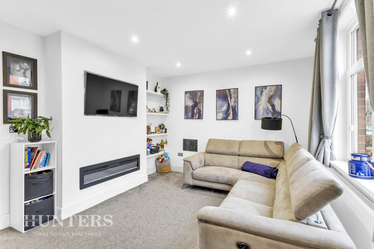 Elm grove, Wardle, OL12 9LF