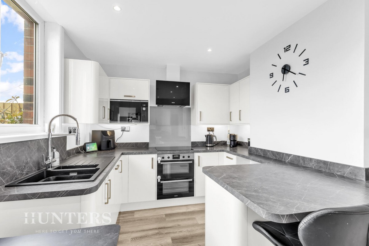 Elm grove, Wardle, OL12 9LF