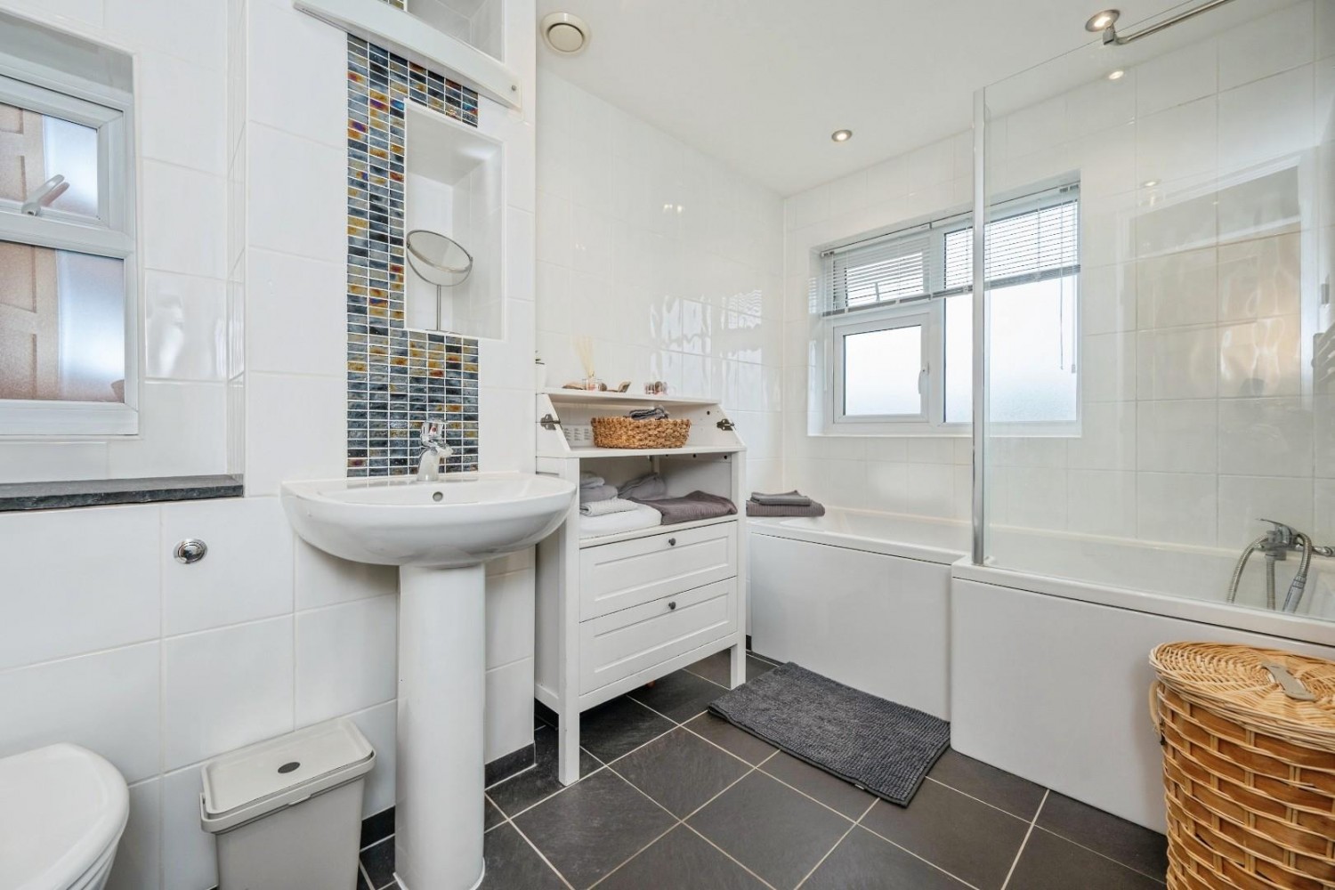 Torc Avenue, Tamworth