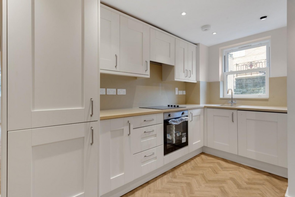 Upper Clapton Road, London, E5