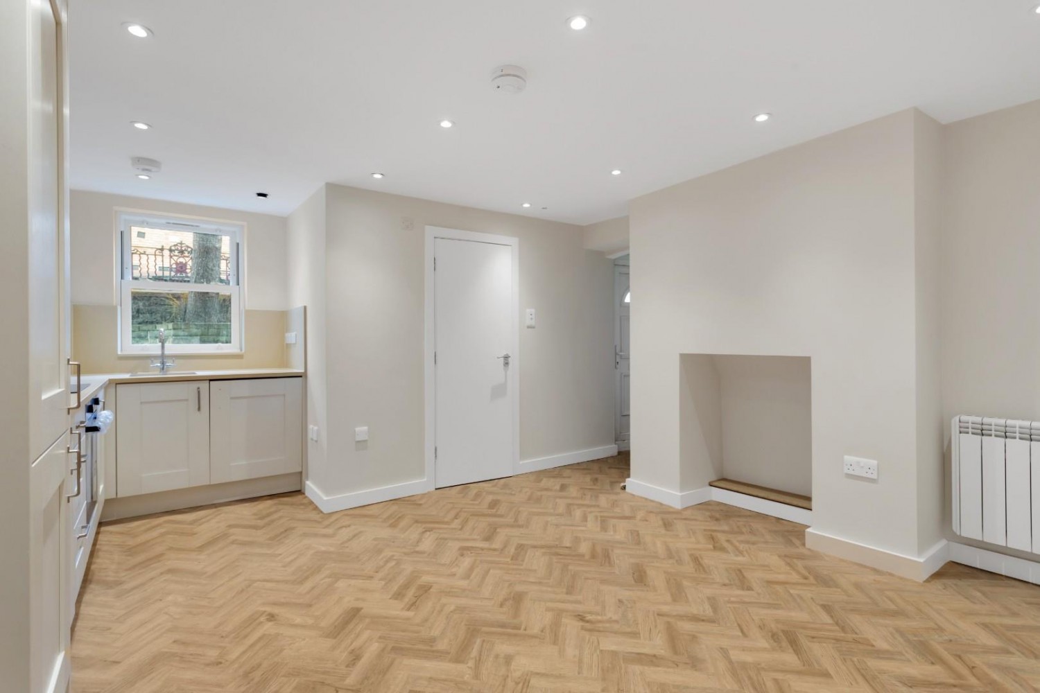 Upper Clapton Road, London, E5