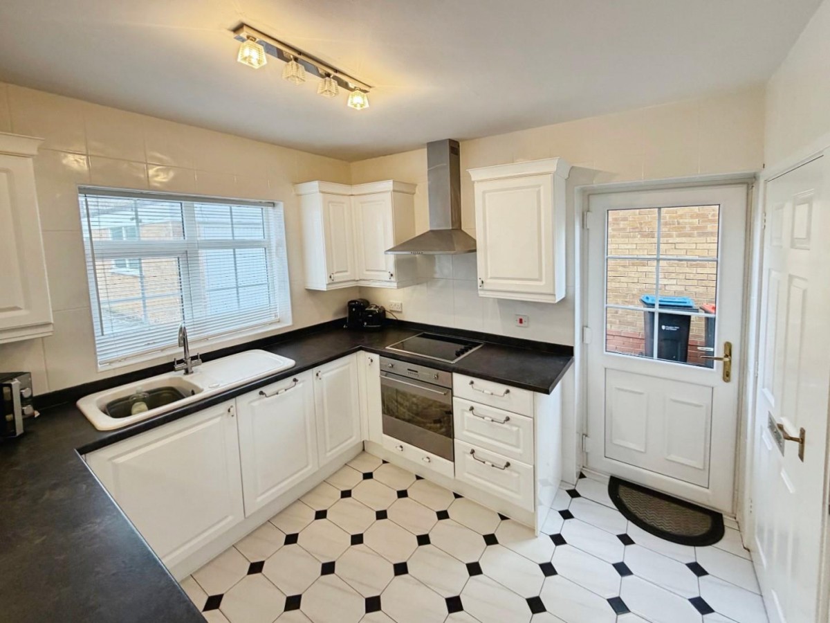 Thorne Drive, Little Sutton, CH66 4NT