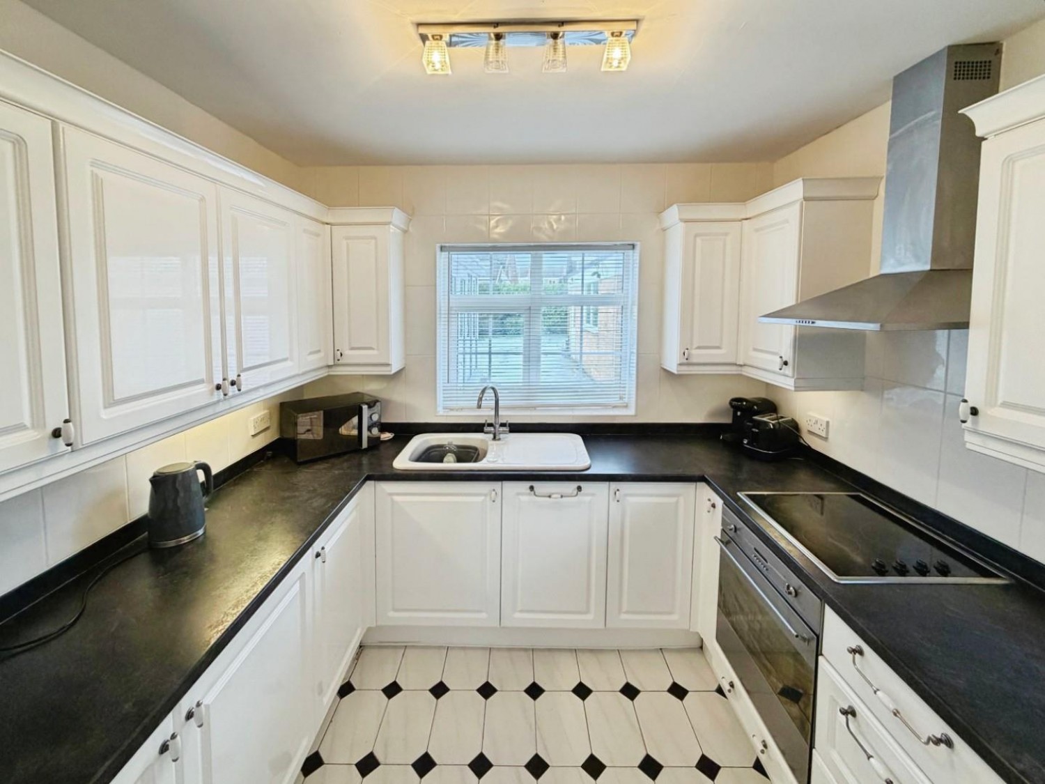 Thorne Drive, Little Sutton, CH66 4NT