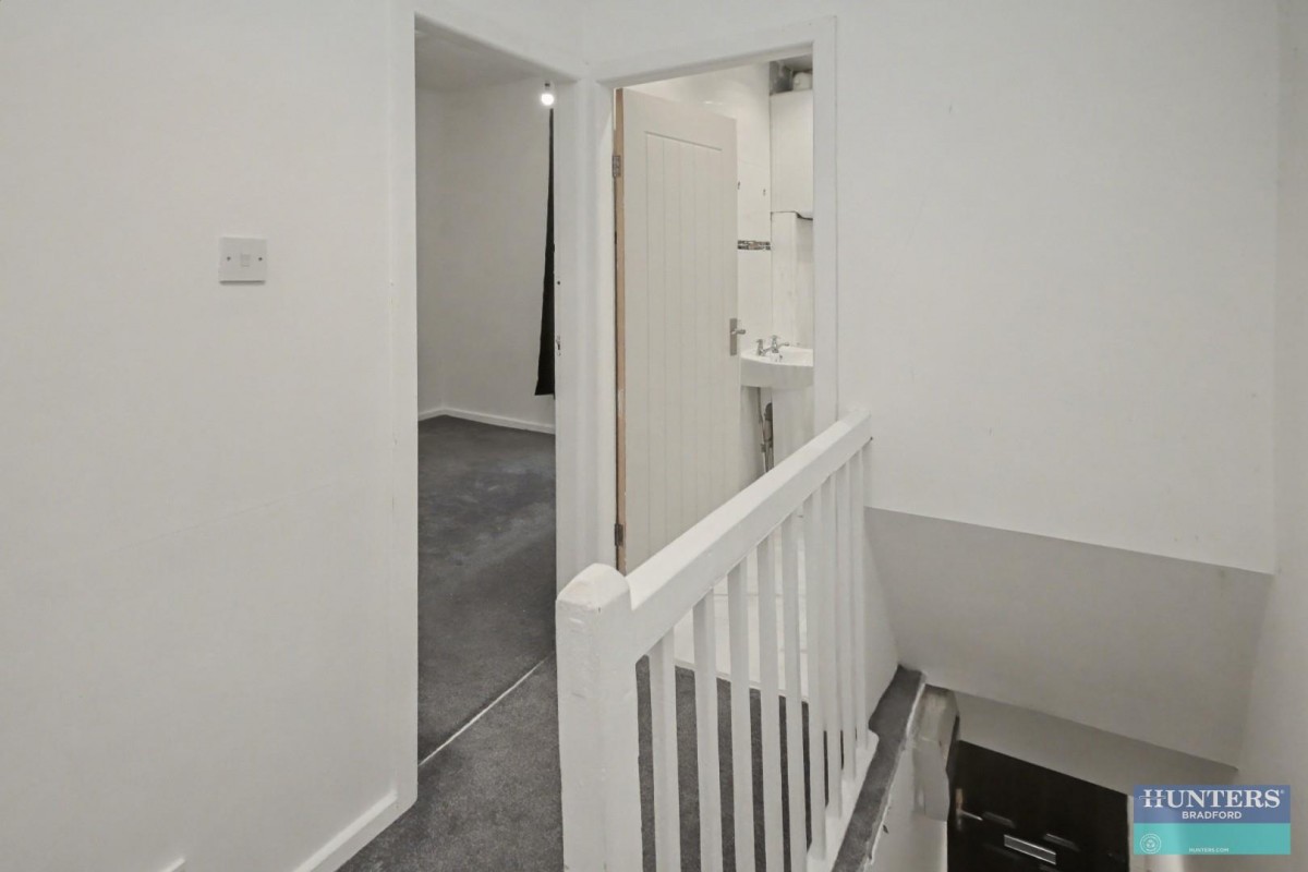 Victoria Street Queensbury, Bradford, BD13 1AR