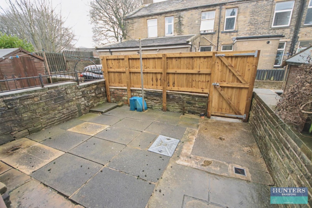 Victoria Street Queensbury, Bradford, BD13 1AR