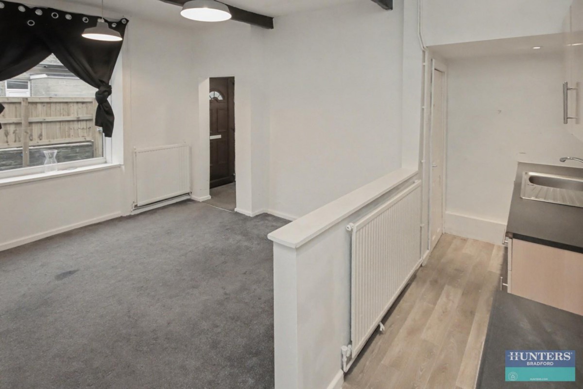 Victoria Street Queensbury, Bradford, BD13 1AR