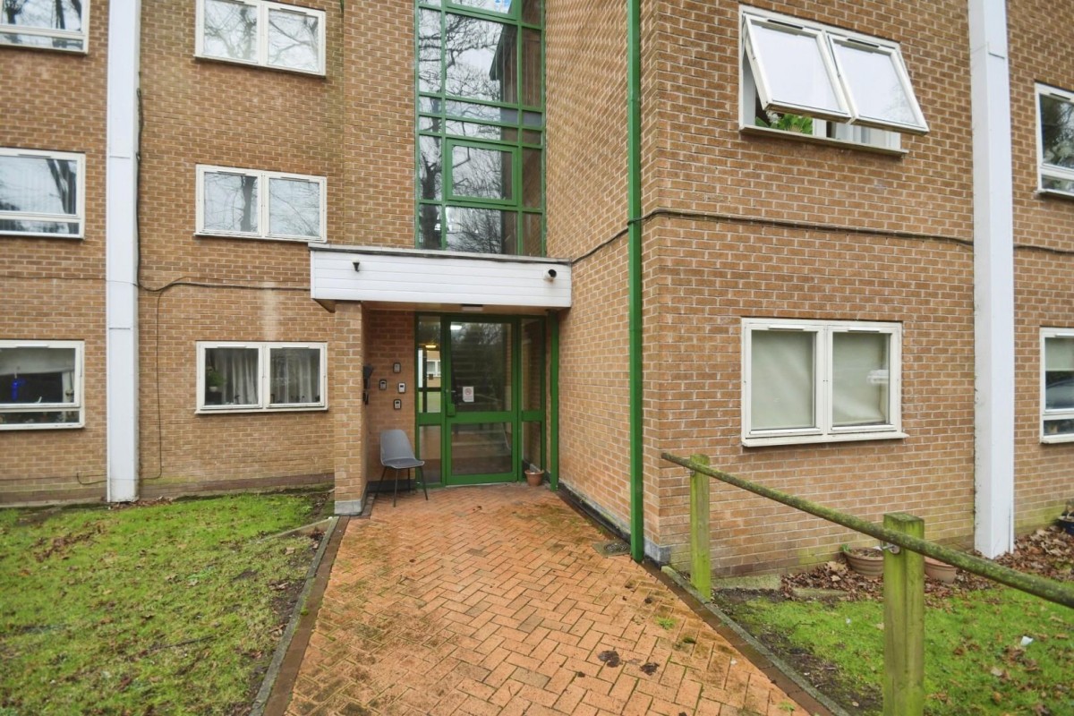 Halifax Road, Wadsley Bridge, S6