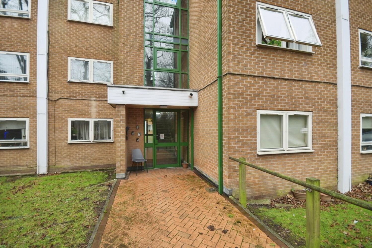 Halifax Road, Wadsley Bridge, S6