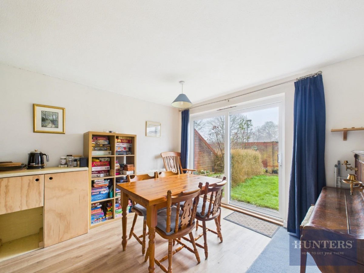 Sycamore Court, Fiddlers Green, Cheltenham
