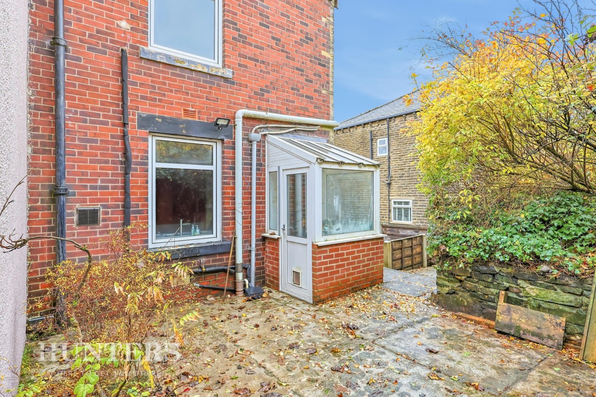 Hollingworth Road, Littleborough OL15 0AU