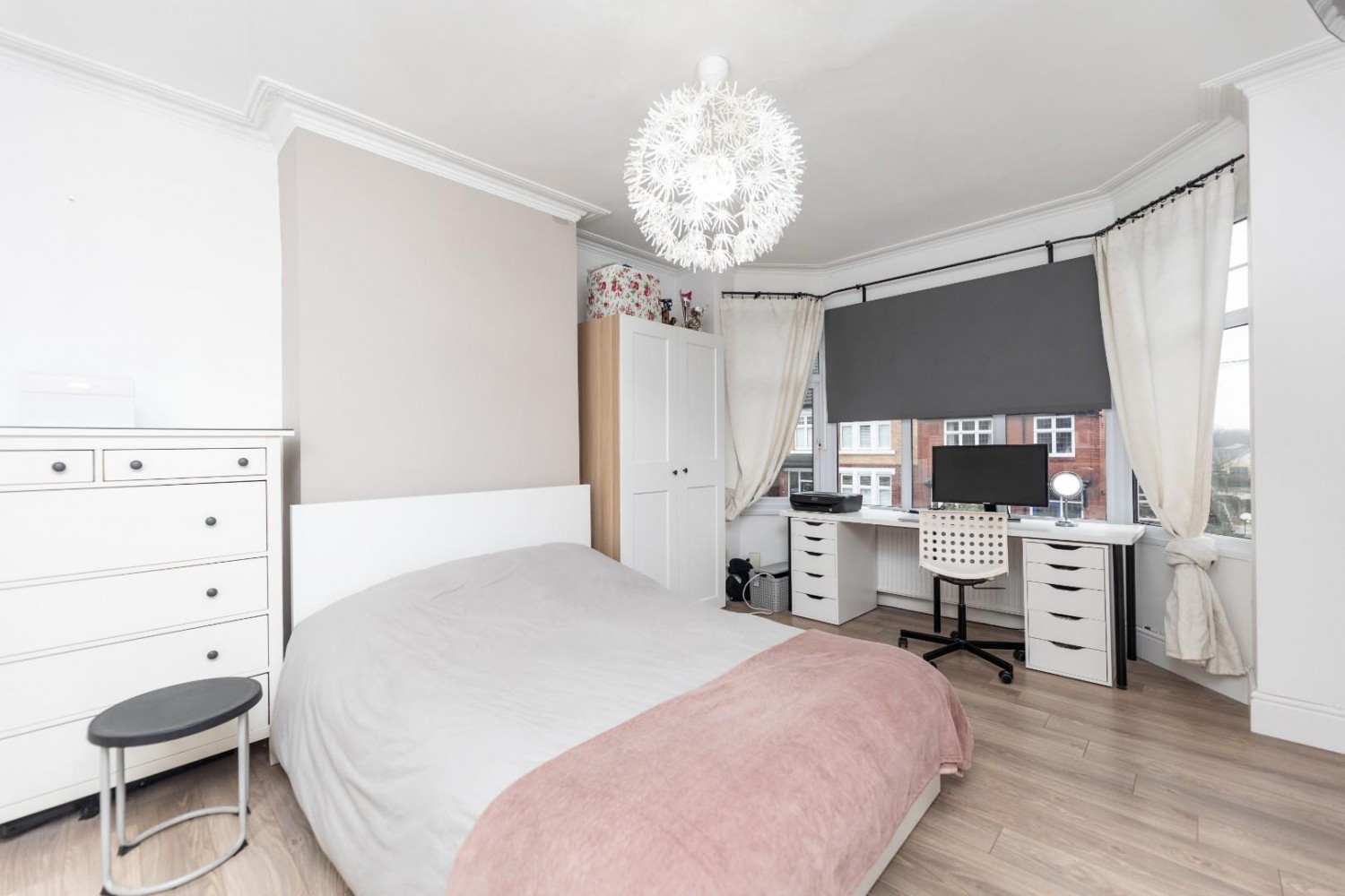 Park Avenue, Castleford